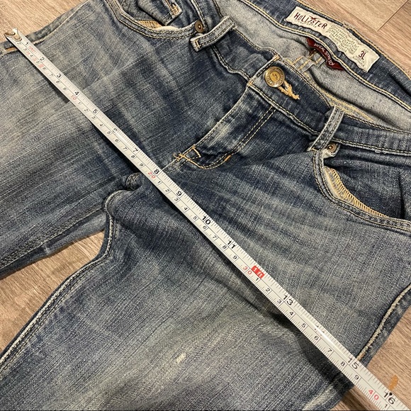 Hollister ‘Social Stretch’ Med Rise Boot Cut Jeans - Picture 10 of 14